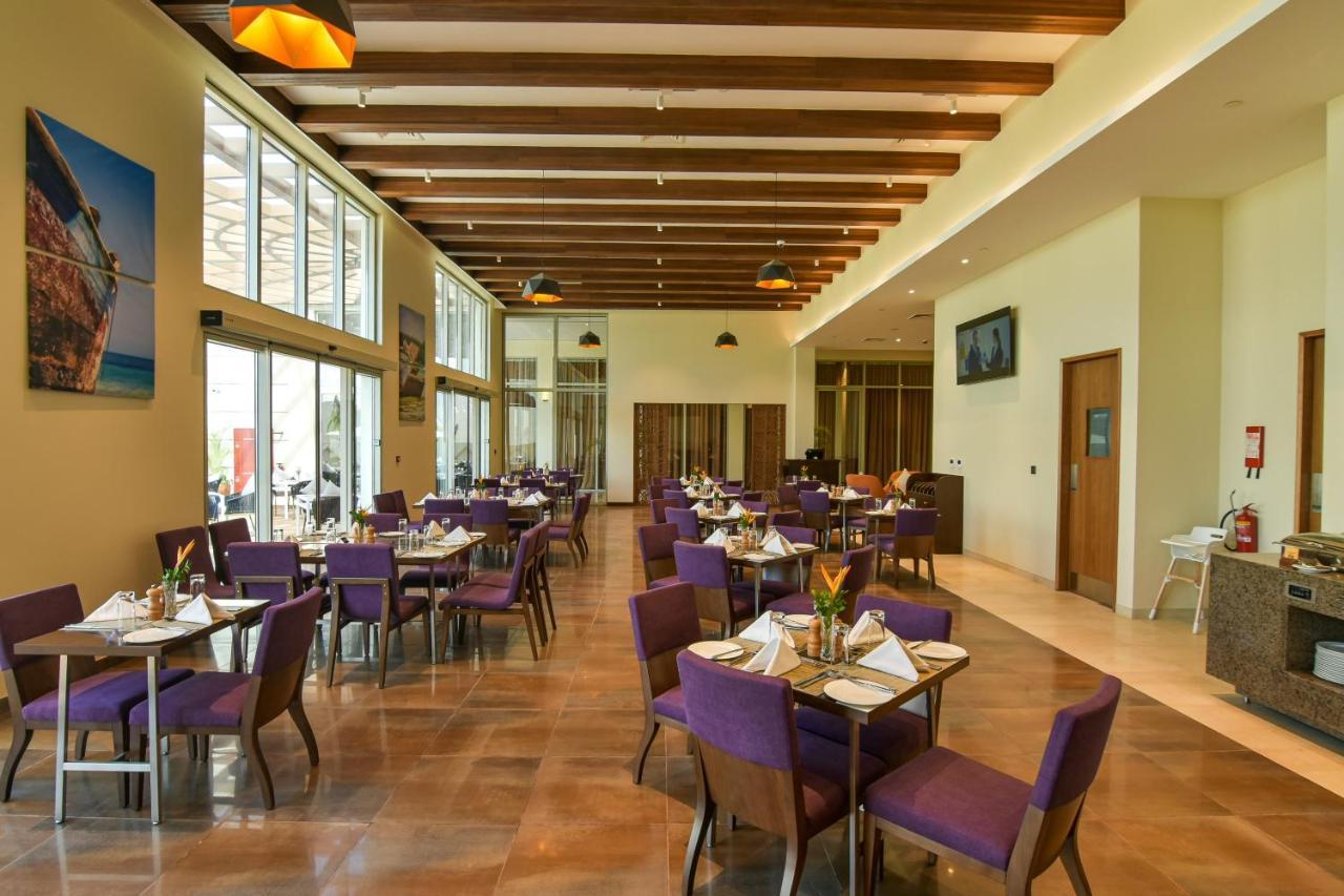 Szálloda Golden Tulip Airport &