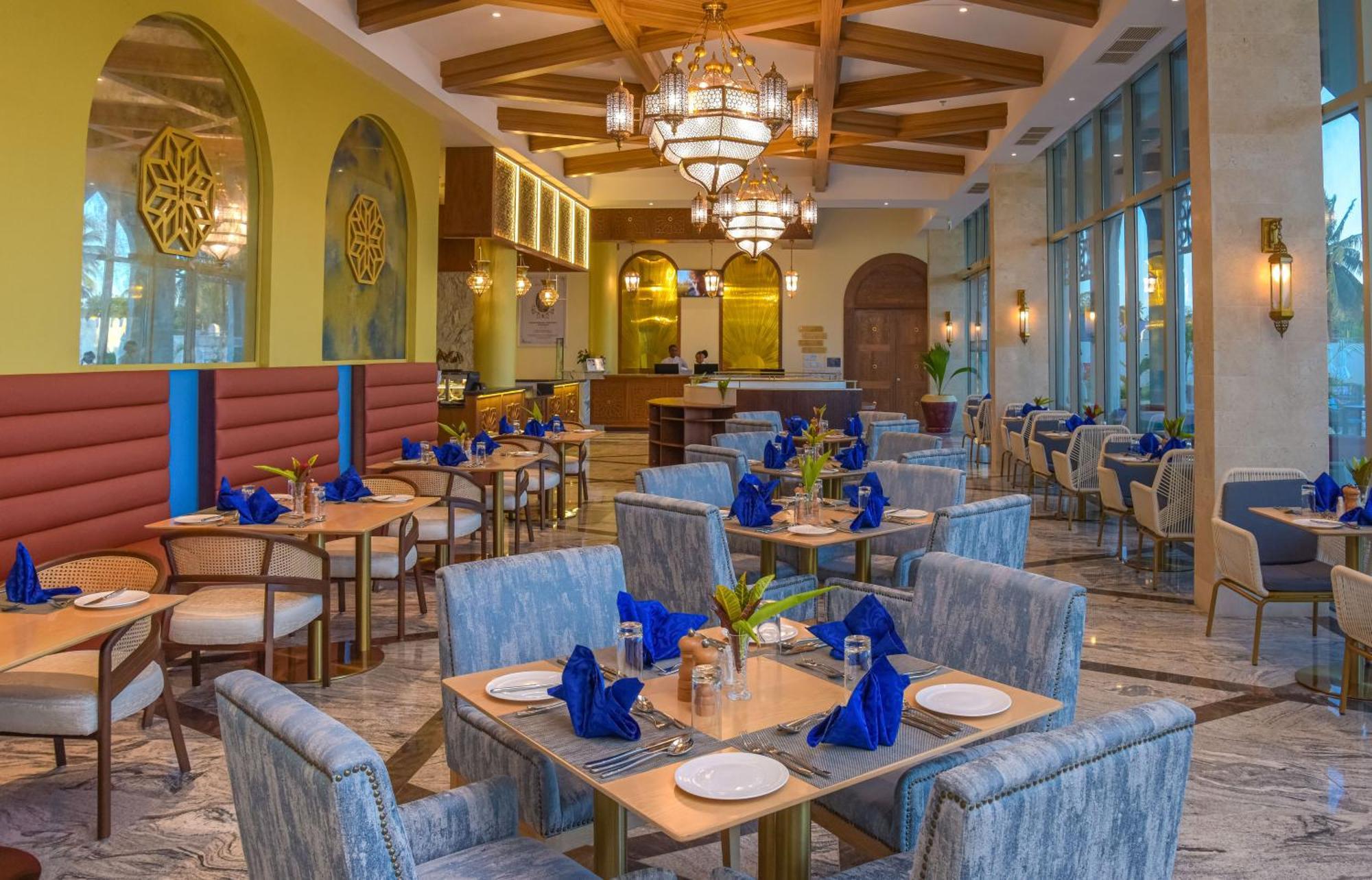 Golden Tulip Airport & Отель 4*