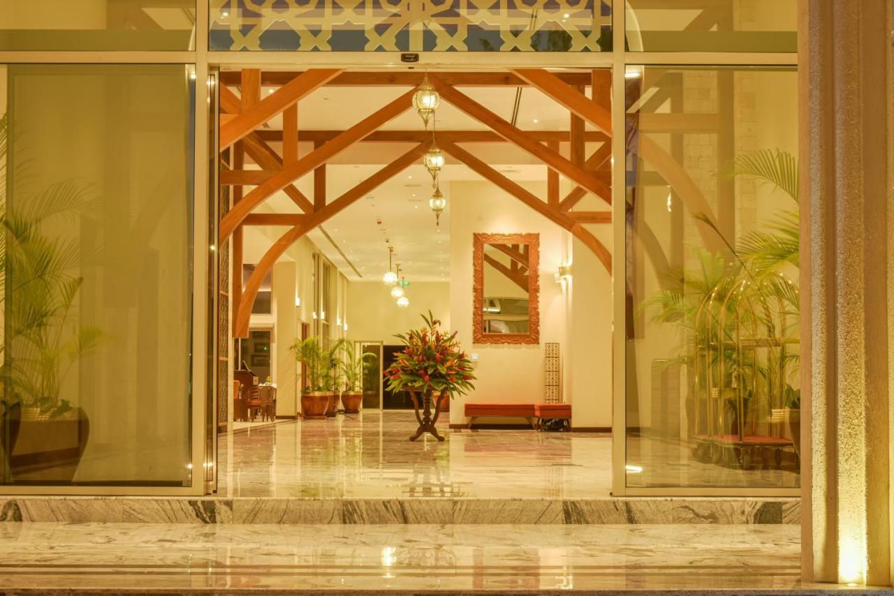 Golden Tulip Airport &